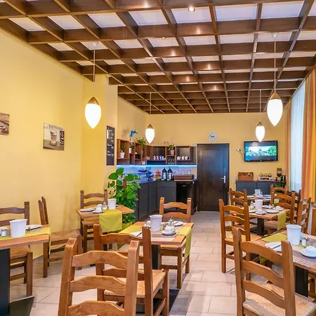 Restaurant Schwert מלון