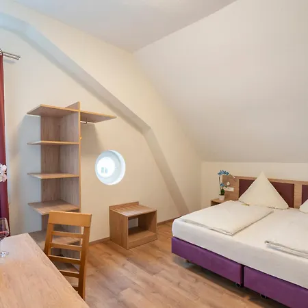 Restaurant Schwert מלון Kehl