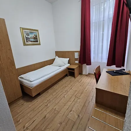 Restaurant Schwert מלון Kehl