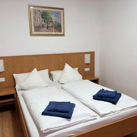 Hotel Restaurant Schwert 2*