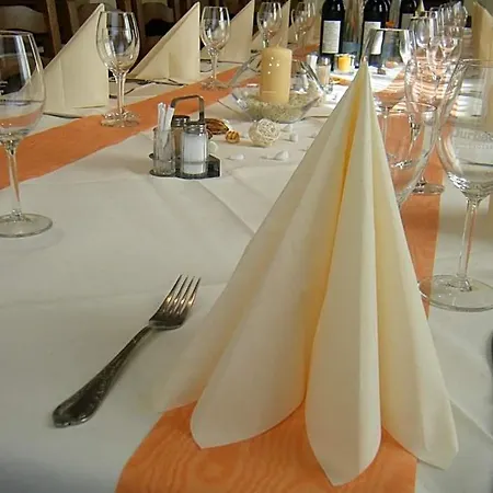 מלון Restaurant Schwert 2*