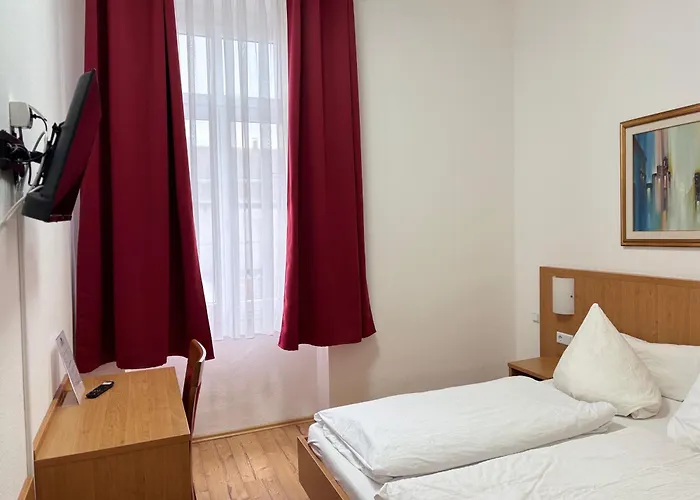 Hotel Restaurant Schwert 2*