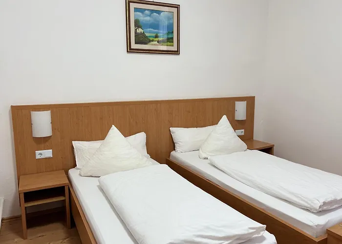 Hotel Restaurant Schwert 2*