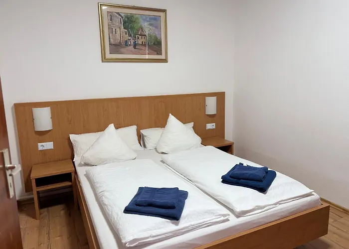 Hotel Restaurant Schwert 2*